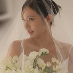 '고민시 닮은꼴' <b>유재</b>이, '비연예인' 손 잡고 '10월' 버진로드...