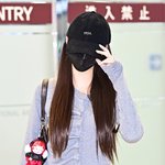 [현장포토] "비주얼은, 쉽니다"…장원영, 완전<b>무장</b> 입국