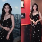 김지원, <b>AI</b>도 못 만들 '완벽' 비주얼…휘감은 명품보다 빛나는...