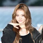 [현장포토] "꽃이 피었다"…<b>엘라</b>, 러블리 출국