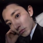 논란' 이수혁, 볼 쏙 패인 채 또 스케줄…차 안에서부터 플래시 <b>세례</b>