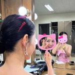 손예진, 여신 드레스 입고 깜찍 <b>브이</b> 셀카‥부국제 뒤집은 비주얼