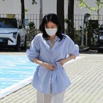 이영애, <b>청초</b>한 라디오 출근길