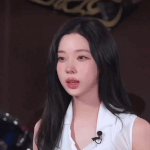 <b>윈터</b> 인터뷰 예쁘다