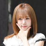 최예나, 일본 사로잡았다...단독쇼 현장 <b>열기</b> 폭발