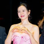 ‘현빈’ 손예진, ‘부국제’ 레드카펫서 2억 6천만원 주얼리 착용했다