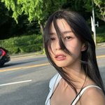 권나라, 열애설 정면 <b>돌파</b> 후 ‘청초한’ 비주얼 자랑…여름 여신...