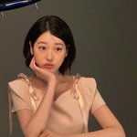 “<b>무심</b>한 듯 머문 시선”…장다아, 핑크빛 설렘→단아한 변신