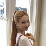 조이,크러쉬 첫 솔로 앨범 발매 기념 해외 일정 및 팬미팅 소화