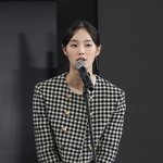 인사하는 강해림