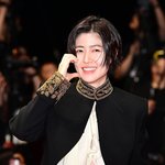 선보였다…드레스 아닌 수트 "반응 <b>예상</b> 못해" [엑's 이슈]