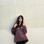 “<b>무심</b>한 듯 시선 머무는 오후”…권나라, 초가을 바람→내추럴한 반전