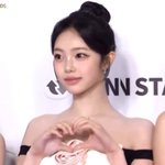 [댓글부탁해] <b>립</b>뭔지맞혀주고가제발!!ㅠㅠㅠㅠ