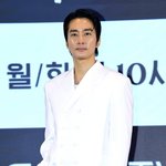 [드루와] 송승헌, 오늘(21일) 모친상…슬픔 속 <b>빈소</b> 지켜