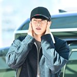 [드루와] [현장포토] "월드 와이드 <b>핸섬</b>"…진, 비주얼 천재