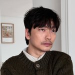 마침표' 이동휘, 힙한 패션+<b>덥수룩</b>한 수염…'분위기 때문에 더 빛나'