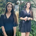 정유미, <b>갈대</b>와 찰떡! 한 폭의 그림 같은 우아한 블랙 미니 원피스...