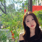 성해은, <b>서늘</b>해진 날씨에도 ‘한쪽 어깨’ 드러냈다..청순미 과시