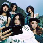 있지, 전원 조기 재계약…"서로의 옆에, 함께 하겠다"