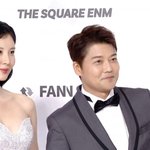 <b>색감</b>마저 레전드였던 여돌 드레스 자태