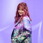 [드루와] <b>솔비</b>, 2300만원 '최고가'에 그림 팔리더니…놀라운...