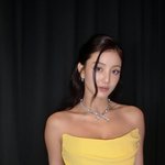 트와이스 지효, 과감한 오프<b>숄더</b> 드레스 자태