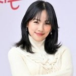 ‘요가원 오픈’ 이효리, 초고속 예약 마감에 “<b>미안</b>해요, 정말”