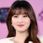 율희, 최민환과 이혼 2년 만에 연애 시동?…“이혼은 내 삶의 시작”