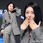 'K-애교 전파' 신예은, 부국제 사로잡고 탁류 제발회서 홍일점...