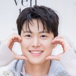 [현장포토] "여심스틸러"…공명, <b>무장</b>해제 애교