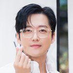 [현장포토] "인간 화이트 초코"…남궁민, <b>달콤</b>한 하트