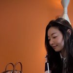 김사랑, 47세 믿을 수 없는 뱀파이어 비주얼…패션도 대학생