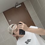 [댓글부탁해] 이런이유로 투명폰케 더 사는거 <b>에바</b>겠지?