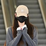 [댓글부탁해] 아이브 장원영, 핑크 인형 키링과 함께 수줍은 하트...