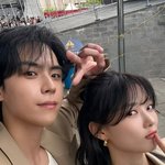 김유정, 김도훈과 당당한 투샷…열애설 일축 후 ‘찐우정’ 인증