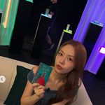 걸스데이 <b>민아</b>, 온주완도 반할 ‘가녀린 어깨라인’…결혼 앞두고 미모...