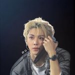 조우<b>찬</b> 금발이 더 잘생긴듯