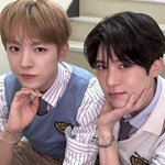 현시점 중고딩들 제일 많이빠는 <b>남돌</b> ㄴㄱ임?