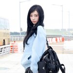 카리나, 수백만 대 명품 풀착장…러블리한 매력