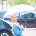 크러쉬 ‘비 오는 날의 청순 비주얼’ (<b>동물</b>농장 출근길) [HD포토]