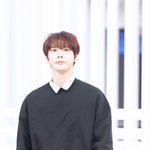 [현장포토] "두근두근, 설렘"...<b>도영</b>, 훈남의 아이컨택