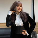 '발라드 여제' 거미, 둘째 임신 'D라인'으로 뮤직스퀘어 <b>무대</b>...