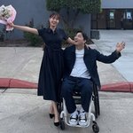 송지은<b>박위</b>, 손 꼭 잡고 韓 떠났다…"어떤 태도로 살아갈지"...