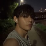 [군대] 이 <b>얼굴</b>을 봤는데 둘셋방탄 포즈만 해줬다고?