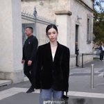오늘 밀라노 <b>프라다</b> 패션쇼 참석한 카리나
