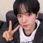 얘두라 지금 야식 시킨다 <b>만다</b>