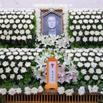 유재석·이경실·<b>심형래</b> 등 빈소 조문…개그계 큰 별 전유성 마지막...