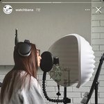 크리스탈, 사진 SNS <b>투척</b> 의미는?