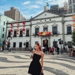 김희정, 백리스 원피스 입고 <b>구릿빛</b> 몸매 자랑…넘사벽 섹시 아우라