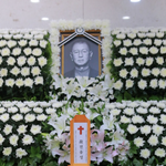 '개그콘서트', 故전유성 마지막 무대됐다...후배들 눈물 속 영면...